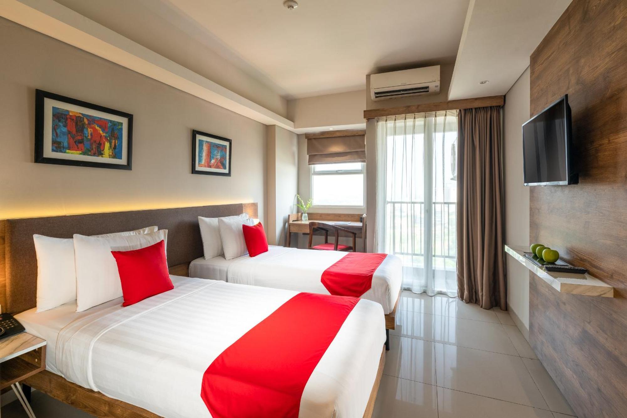 Ramada By Wyndham Serpong Exterior foto
