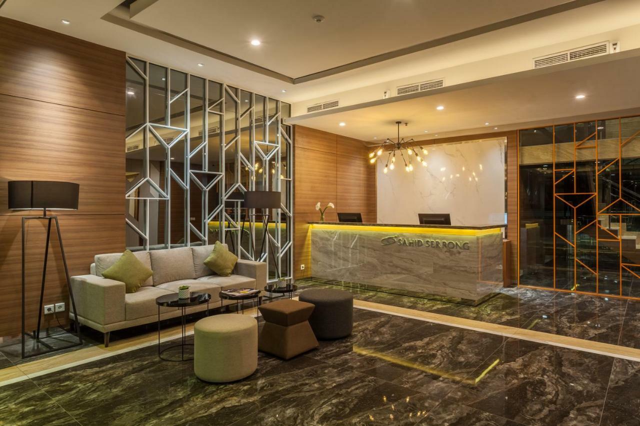 Ramada By Wyndham Serpong Exterior foto